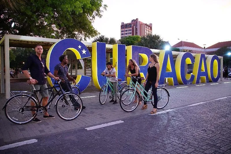 Bed & Bike Curacao Hostel Willemstad