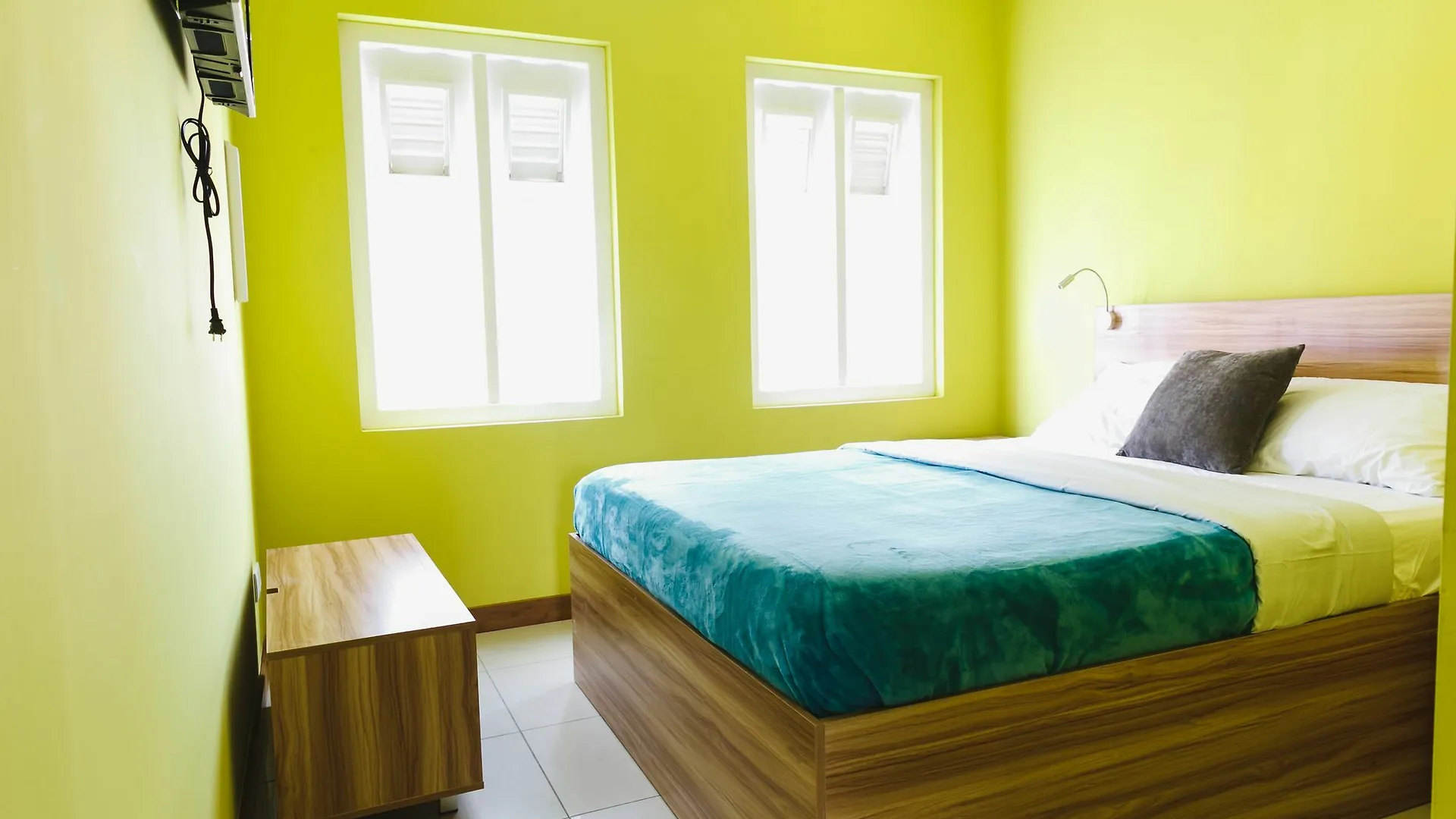 Bed & Bike Curacao Hostel Willemstad